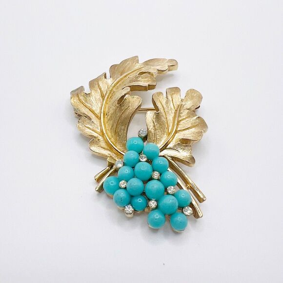 Crown Trifari  Brooch Pin Faux Turquoise Rhinestone Gold Tone Grape Leaf VTG - Picture 2 of 12